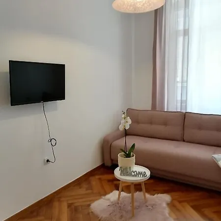 Apartman Ana Apartament *