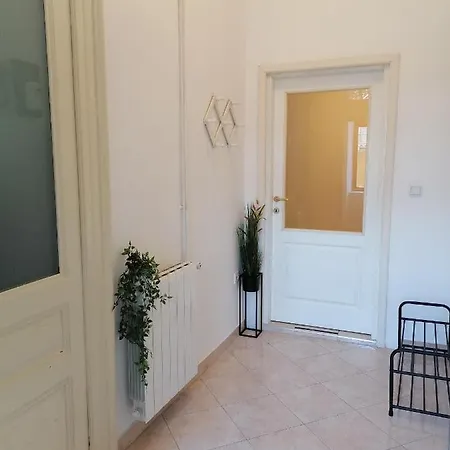 Apartment Apartman Ana Pula