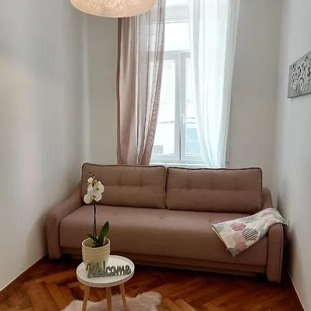 Apartament Apartman Ana *